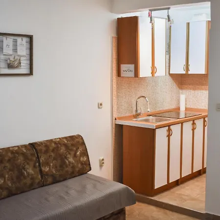 Apartmani Luky Karlobag Exterior photo